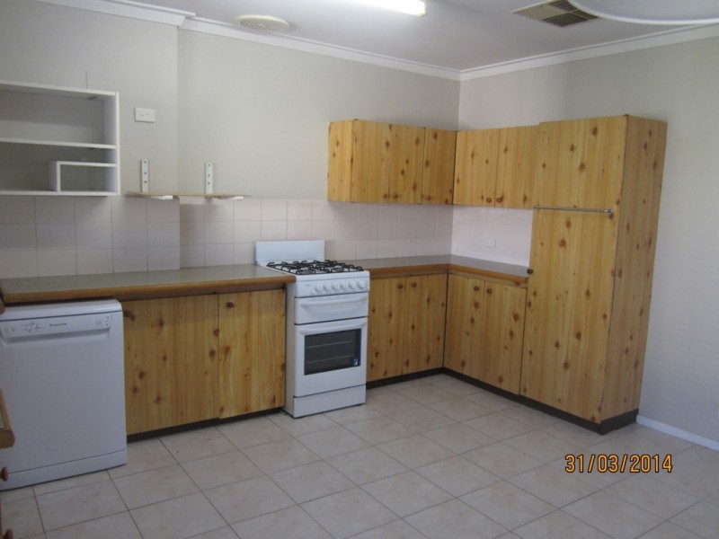 32 Vinca Way, Forrestfield WA 6058