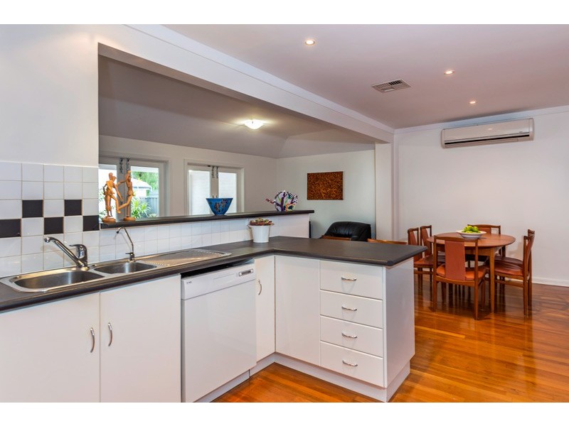 25 Kensington Avenue, Dianella WA 6059