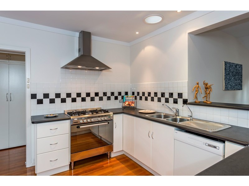 25 Kensington Avenue, Dianella WA 6059