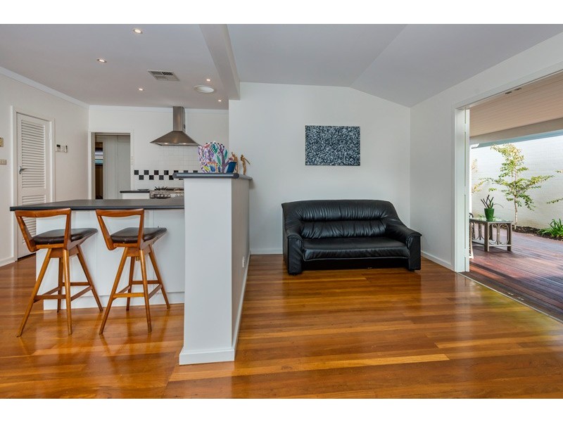 25 Kensington Avenue, Dianella WA 6059