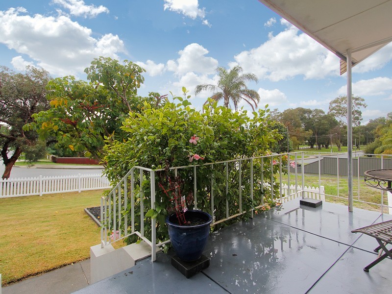 24 Bradshaw Street, Eden Hill WA 6054
