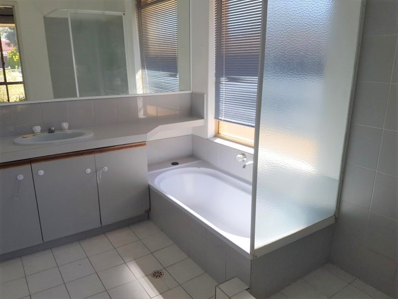 14 Shearwater Terrace, Ballajura WA 6066