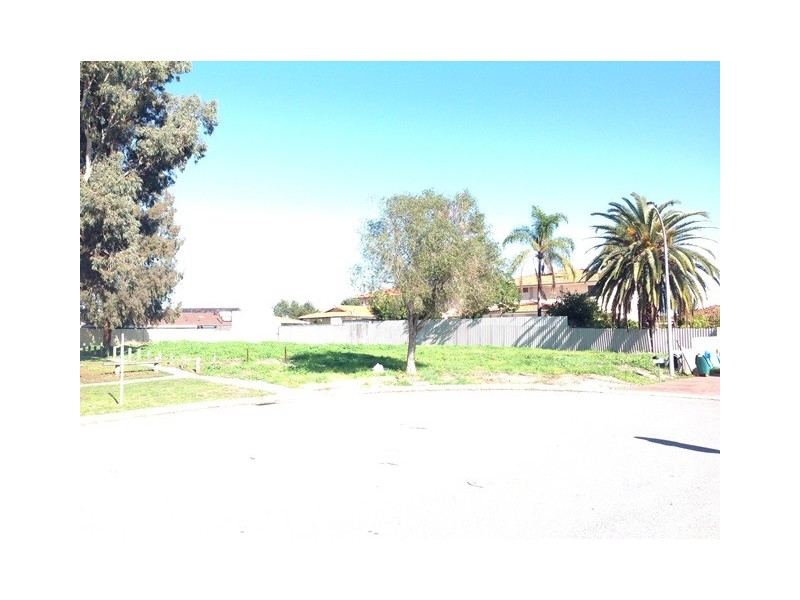 2 Bittern Court, Stirling WA 6021