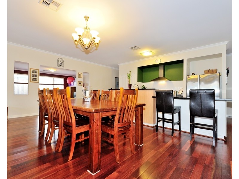 11 Fewson Turn, Ellenbrook WA 6069