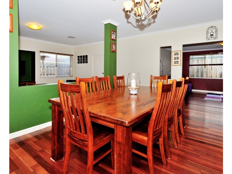 11 Fewson Turn, Ellenbrook WA 6069