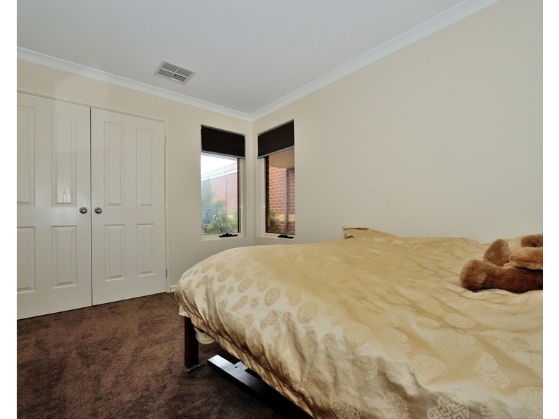 11 Fewson Turn, Ellenbrook WA 6069