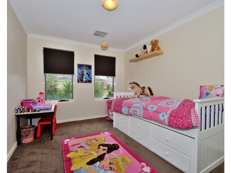 11 Fewson Turn, Ellenbrook WA 6069