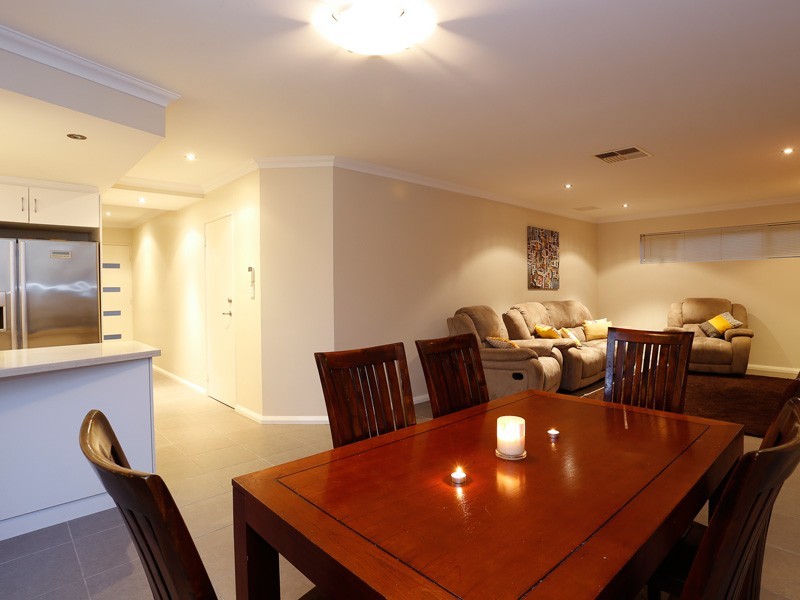 3B May Court, Nollamara WA 6061