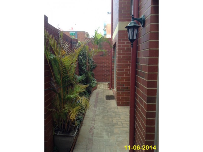 8/42 Bronte Street, East Perth WA 6004