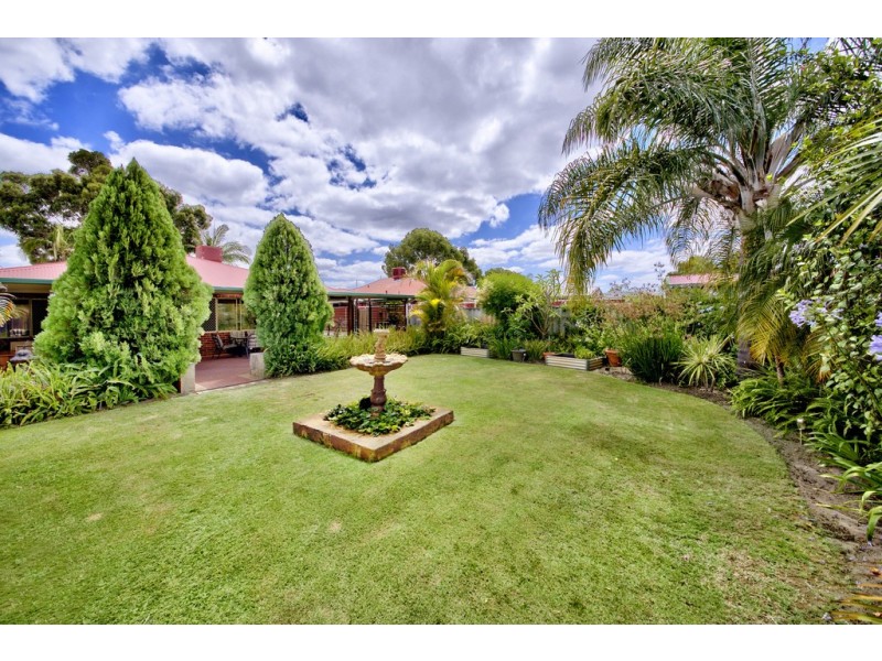 49 Yosemite Loop, Ballajura WA 6066
