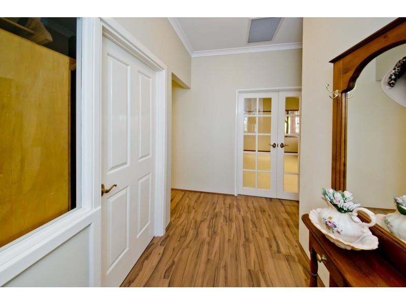 49 Yosemite Loop, Ballajura WA 6066