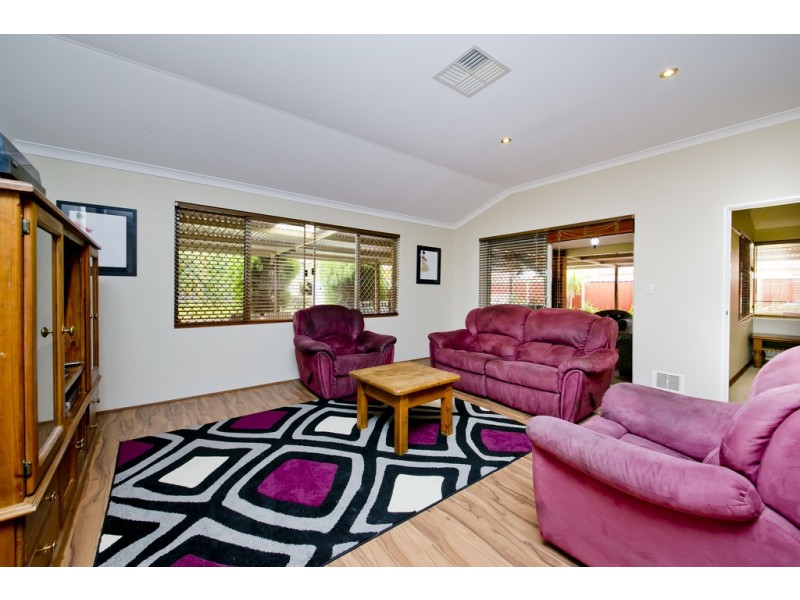 49 Yosemite Loop, Ballajura WA 6066