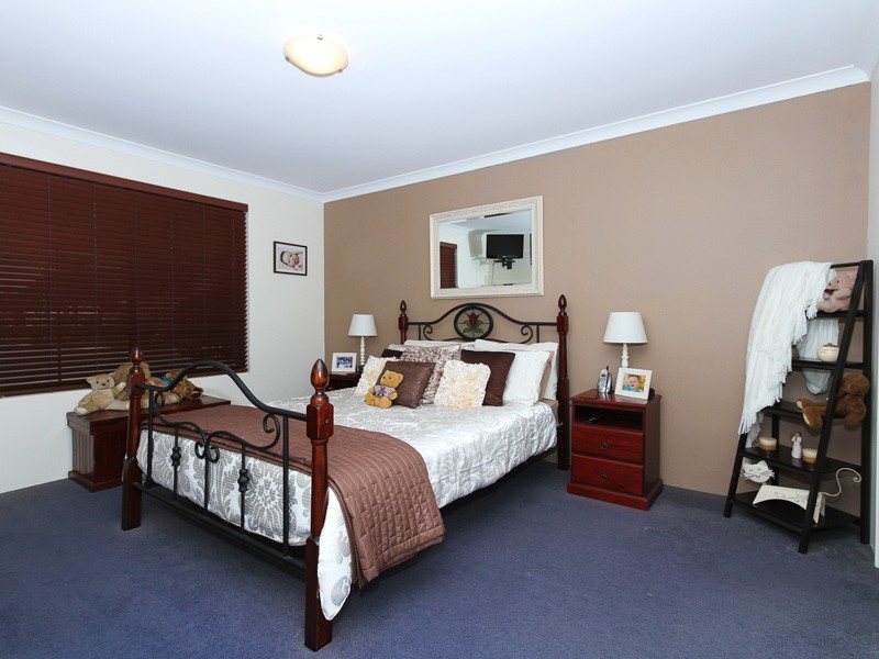 7 Corvina Place, Caversham WA 6055