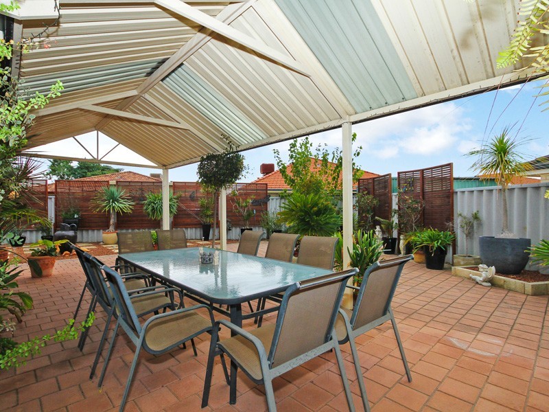 7 Corvina Place, Caversham WA 6055