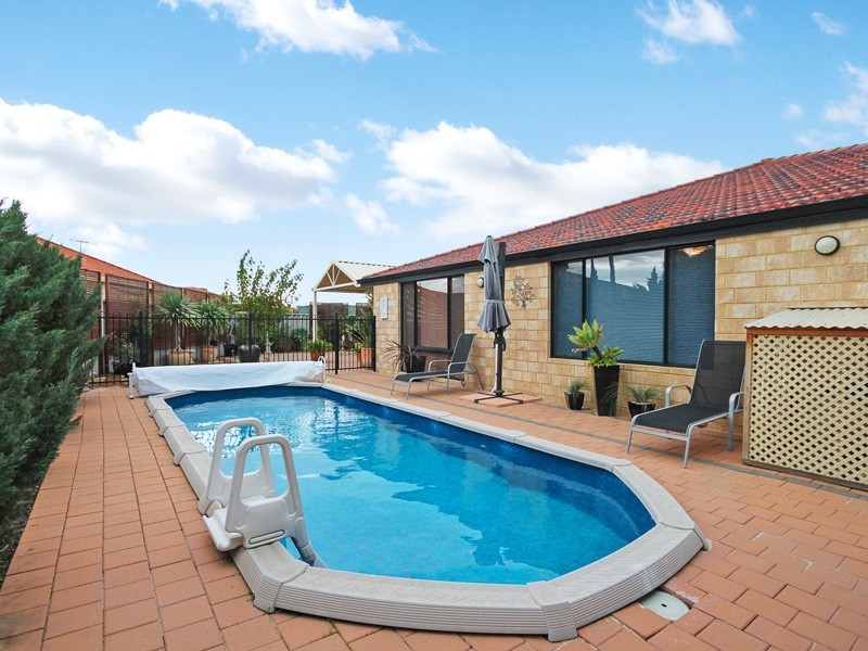 7 Corvina Place, Caversham WA 6055