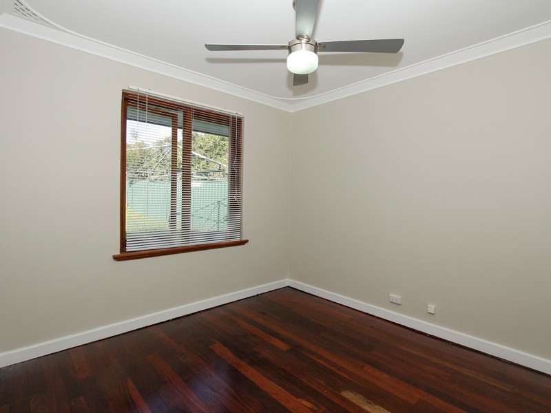 22 Frost Street, Swan View WA 6056