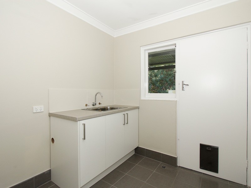 22 Frost Street, Swan View WA 6056