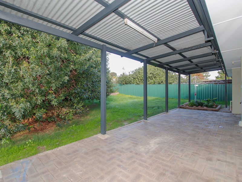 22 Frost Street, Swan View WA 6056
