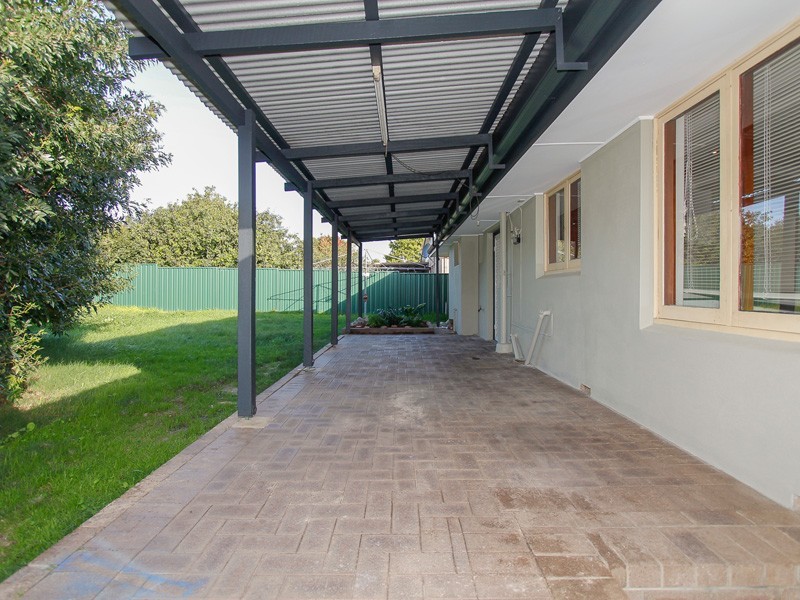 22 Frost Street, Swan View WA 6056