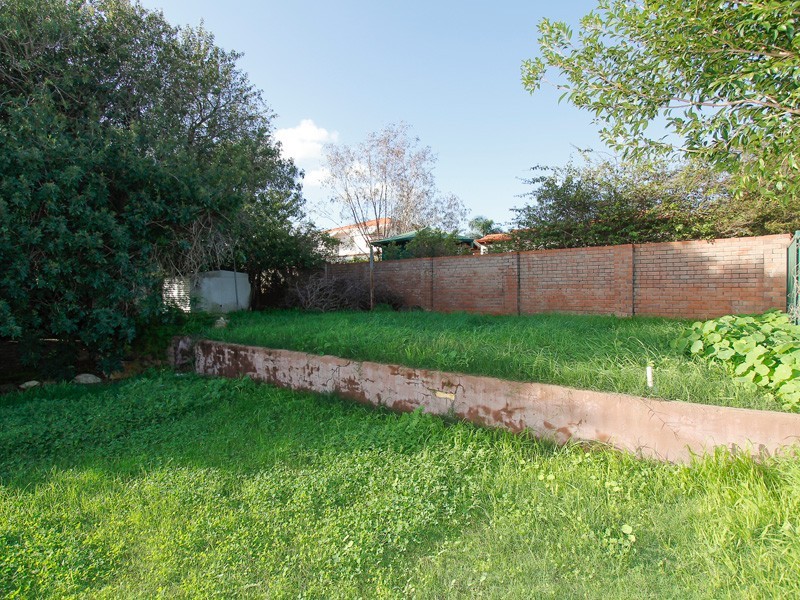 22 Frost Street, Swan View WA 6056