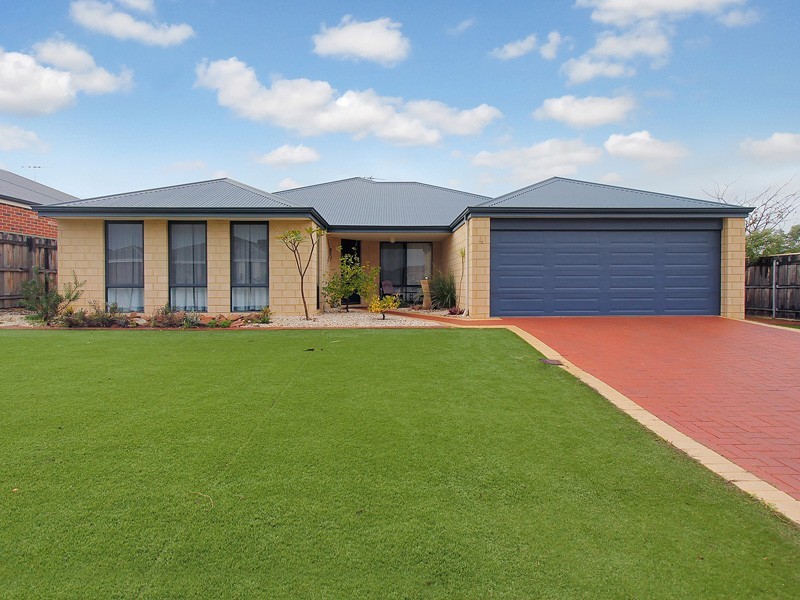 4 Turnberry Way, The Vines WA 6069