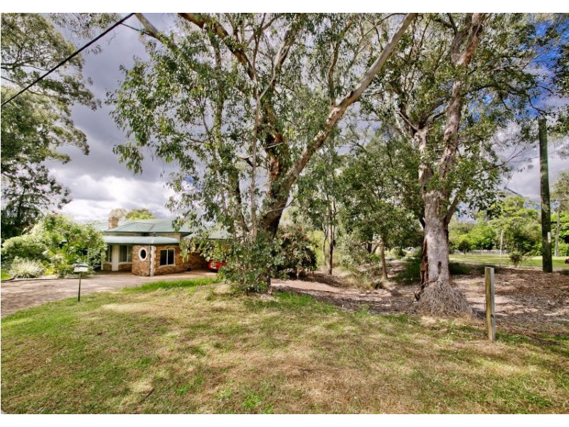 17 Anzac Terrace, Bassendean WA 6054