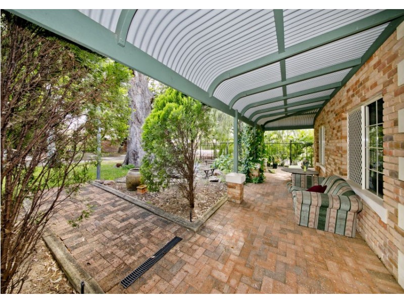 17 Anzac Terrace, Bassendean WA 6054