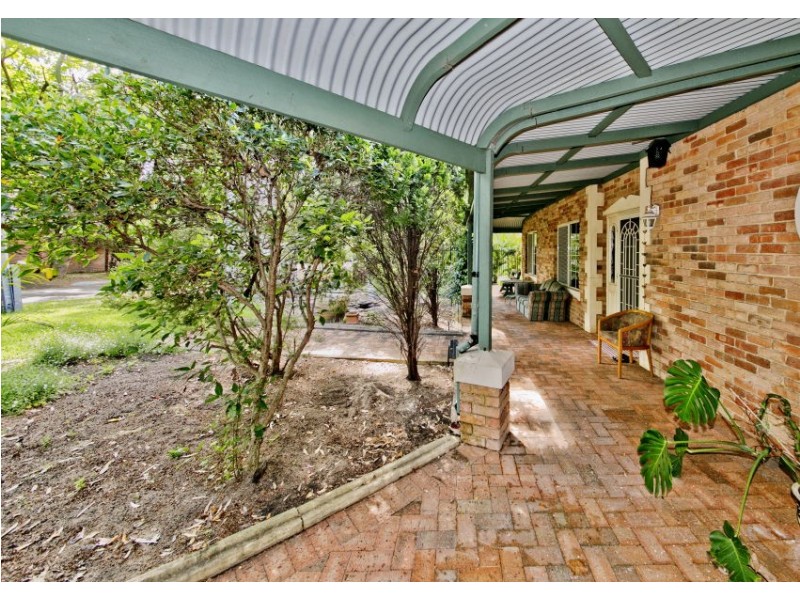 17 Anzac Terrace, Bassendean WA 6054