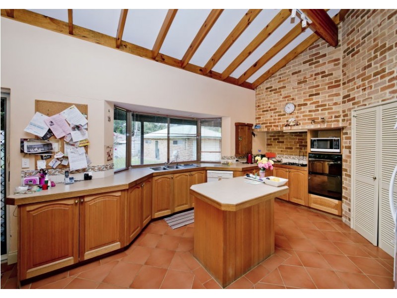 17 Anzac Terrace, Bassendean WA 6054