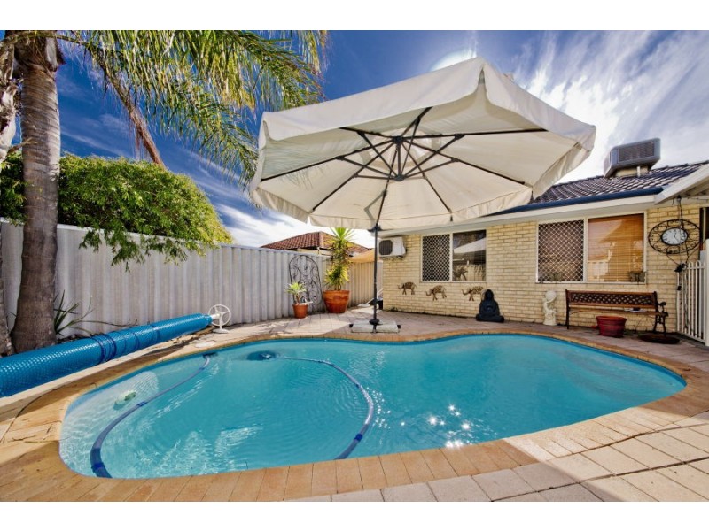 7 Mammoth Court, Ballajura WA 6066