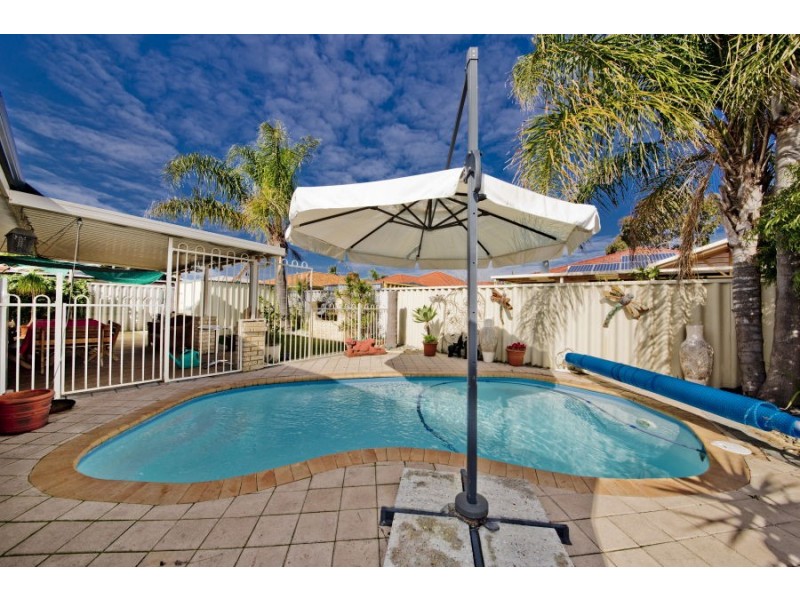7 Mammoth Court, Ballajura WA 6066