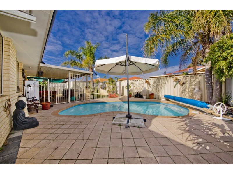 7 Mammoth Court, Ballajura WA 6066
