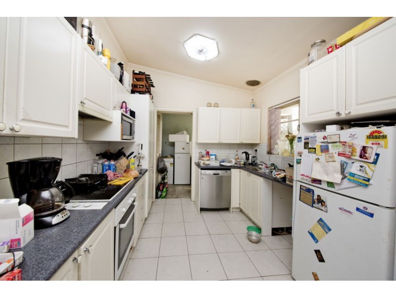 13 Dallwin Street, Dianella WA 6059