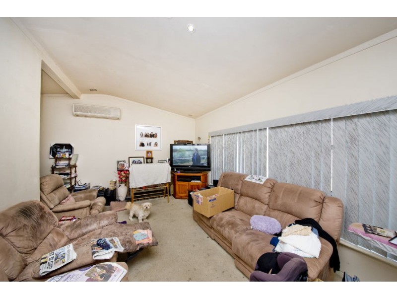 13 Dallwin Street, Dianella WA 6059