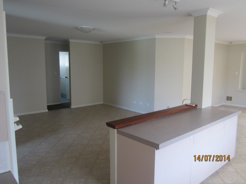 14 Monkton Place, Kinross WA 6028