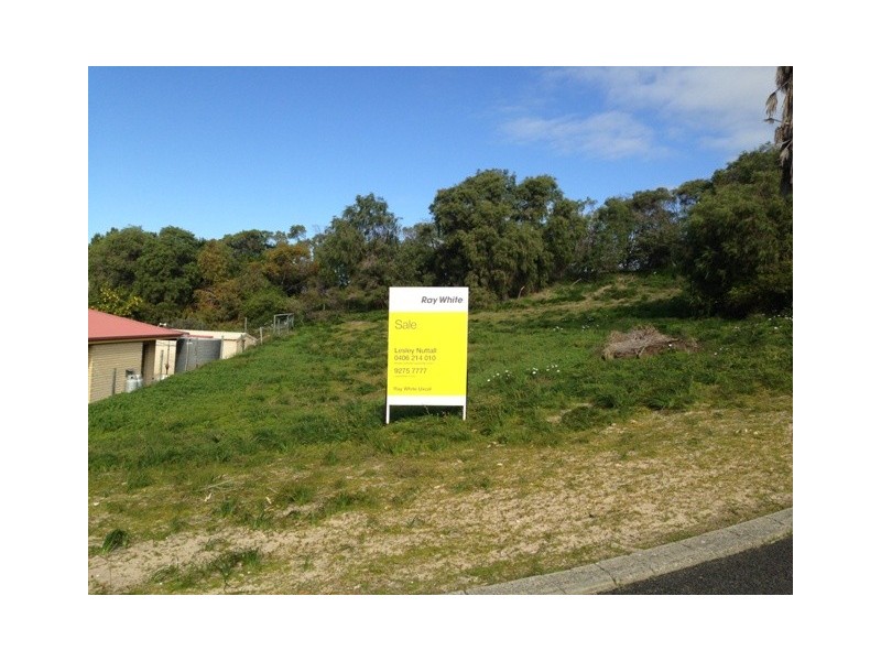 13 Yalgorup Court, Preston Beach WA 6215