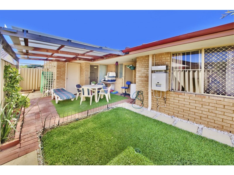 3/8 Valentine Avenue, Dianella WA 6059