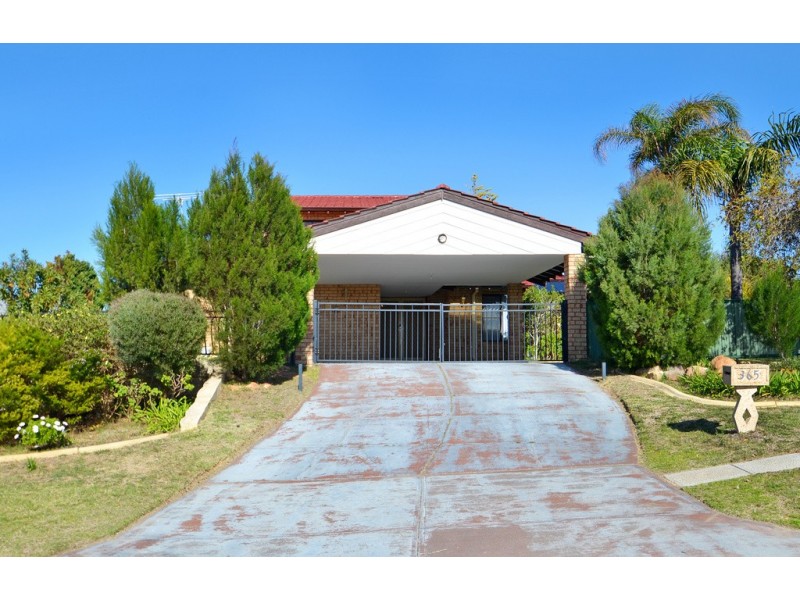 365 Summerlakes Parade, Ballajura WA 6066