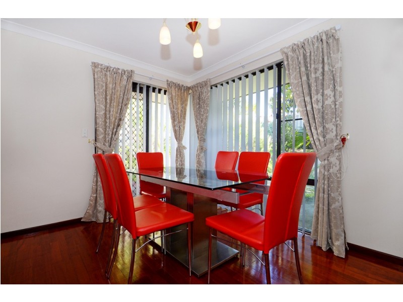 365 Summerlakes Parade, Ballajura WA 6066