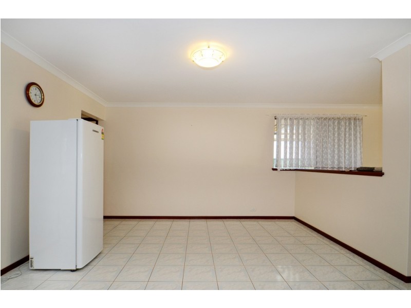 365 Summerlakes Parade, Ballajura WA 6066