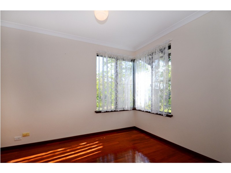 365 Summerlakes Parade, Ballajura WA 6066