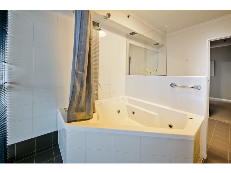 61/996 Hay Street, Perth WA 6000