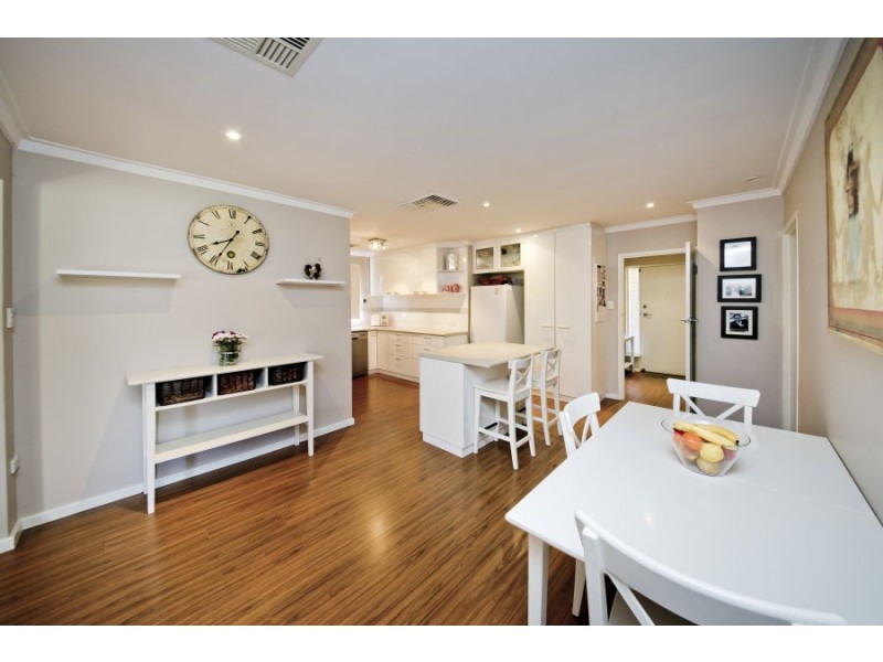 1 Cothill Court, Eden Hill WA 6054