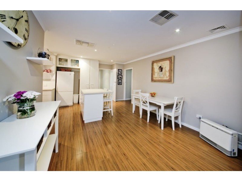 1 Cothill Court, Eden Hill WA 6054