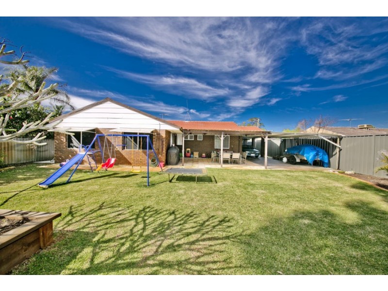 1 Cothill Court, Eden Hill WA 6054