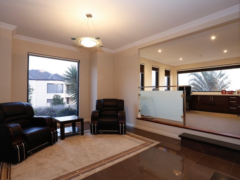 1 Benghazi Loop, Dianella WA 6059