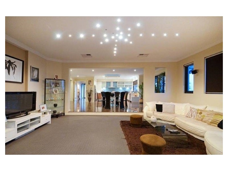 1 Benghazi Loop, Dianella WA 6059