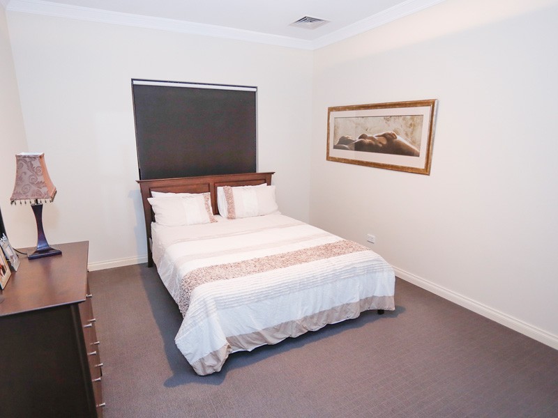 1 Benghazi Loop, Dianella WA 6059