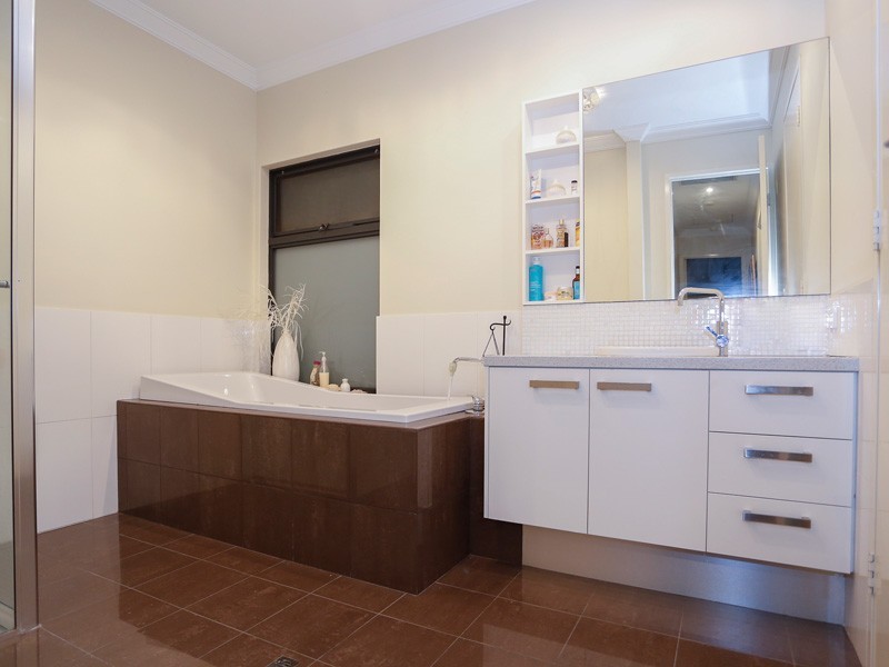 1 Benghazi Loop, Dianella WA 6059