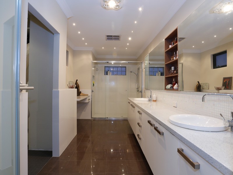 1 Benghazi Loop, Dianella WA 6059